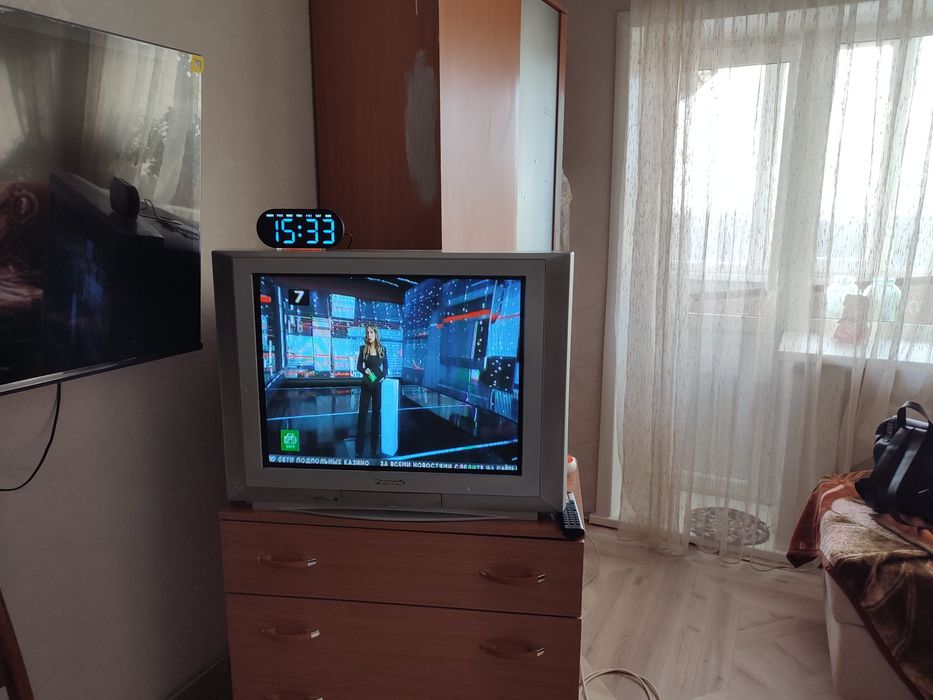 Отдам телевизор.