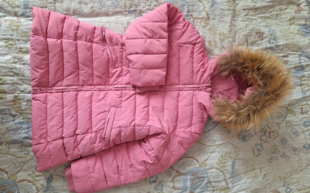 Куртка на девочку 122, 134