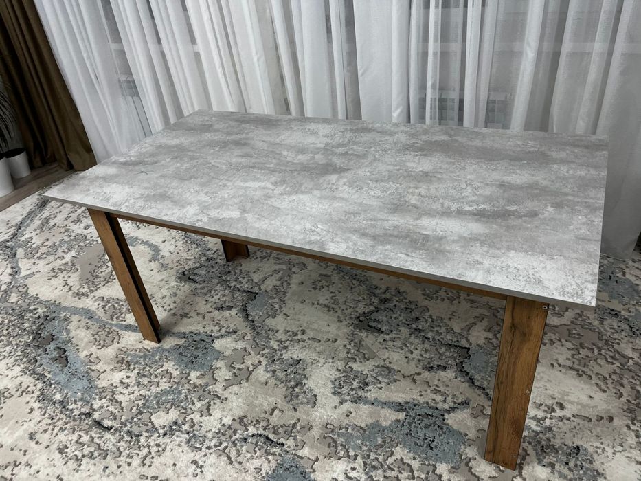 Стол кухонный. Новый