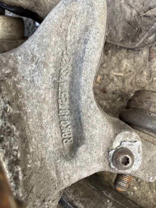 Fuzeta fata stanga dreapta audi a4 b8 b8.5