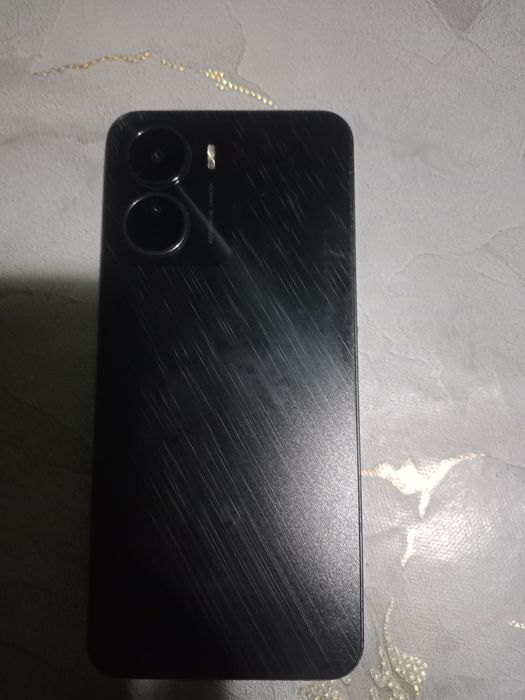 Продам Vivo Y 16