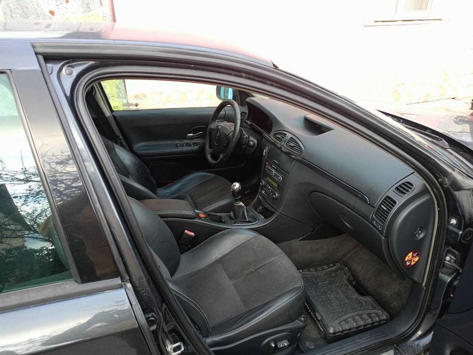 Рено Лагуна на части