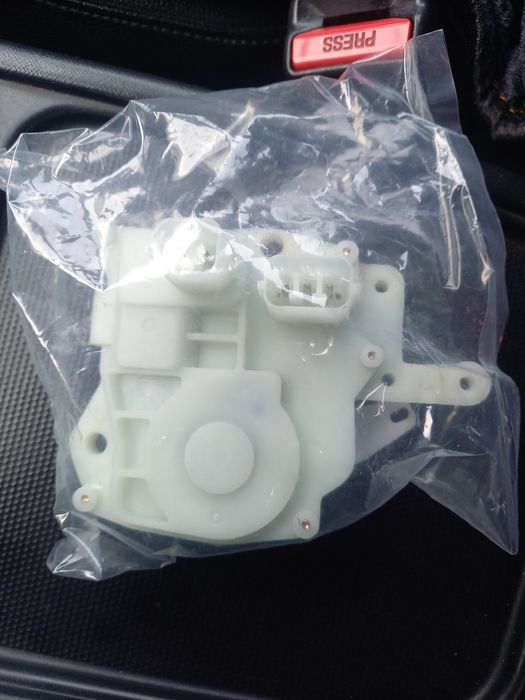 Привод замка двери Honda cr-v 2