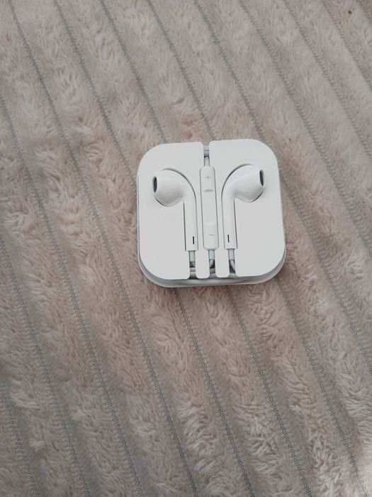 casti cu fir apple
