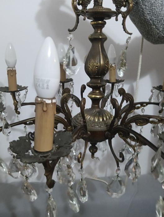 Candelabru vechi din alamă 8 brațe stil clasic vitange