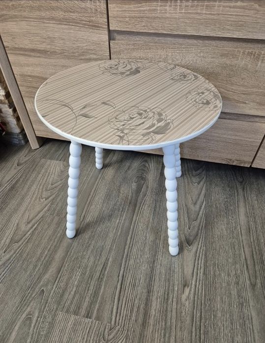 Masuta de cafea rotunda