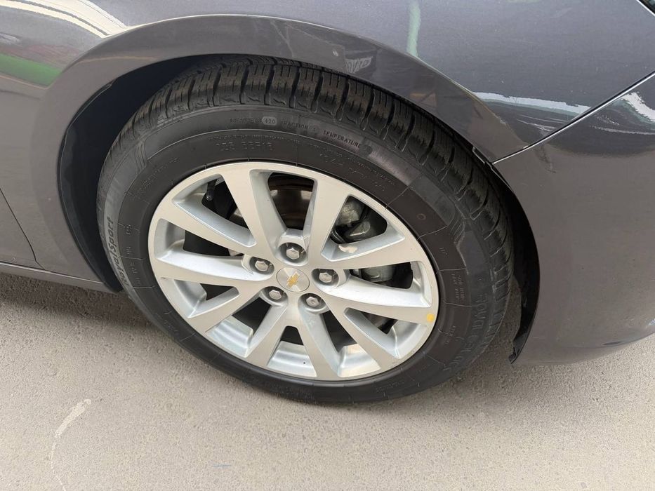 Chevrolet Malibu 1