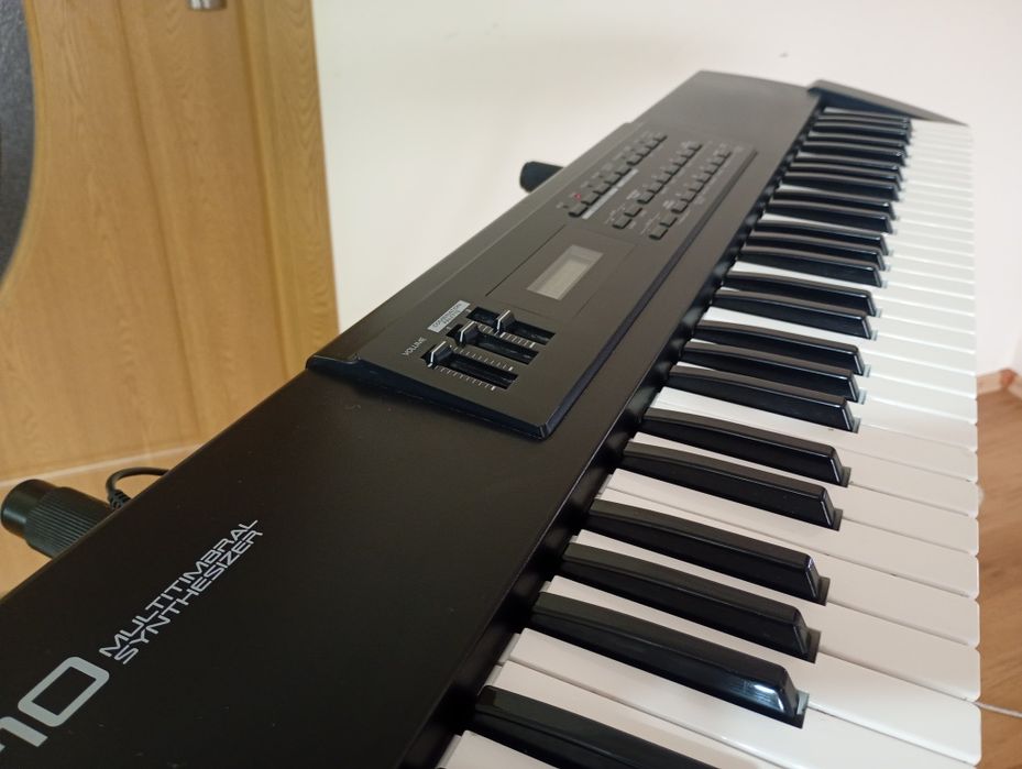 Roland XP-10 Pian digital orga sintetizator