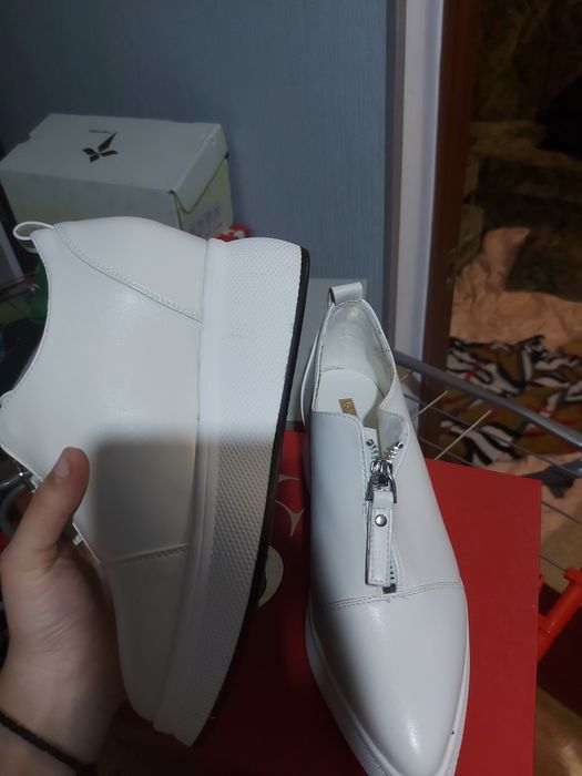 Обувь женская новая