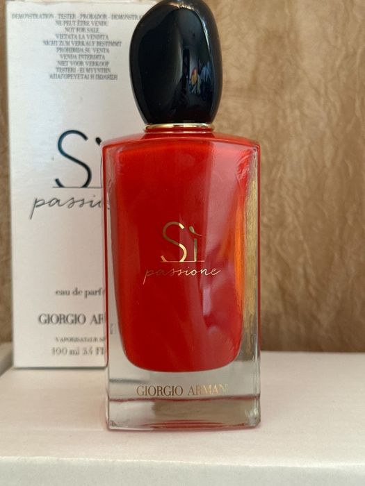 Продам парфюм Giorgio Armani Si