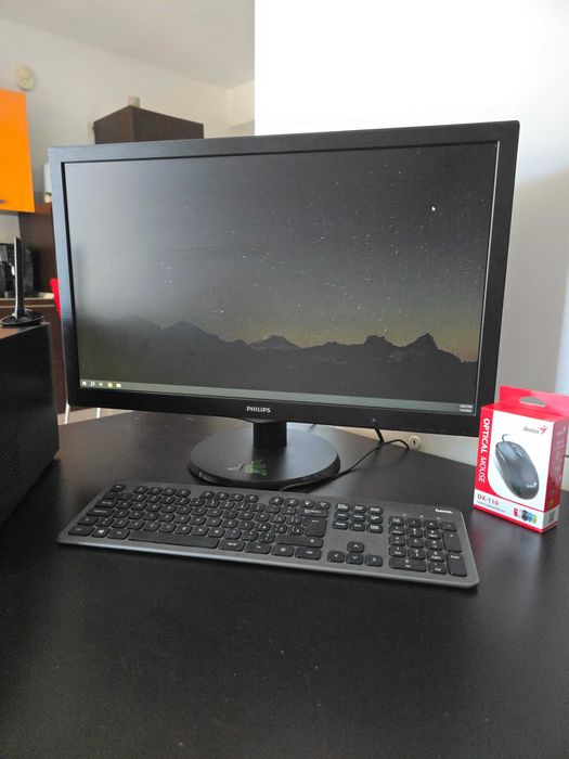Gaming PC / SFF ITX / Ryzen 5 / 16GB / SSD M.2 / Periferice