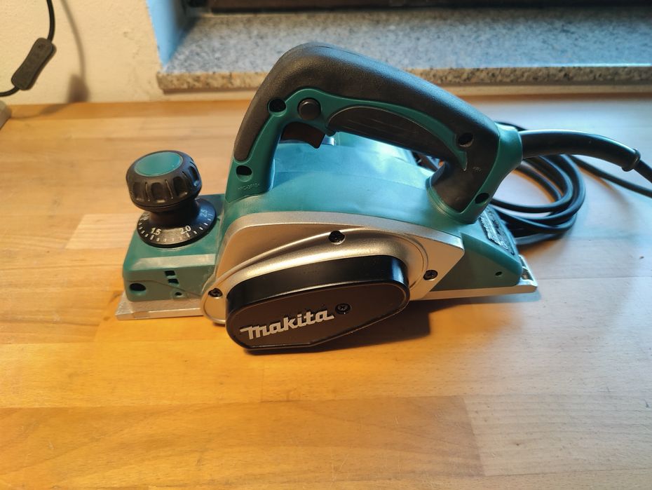Rindea Electrica Makita KP0800