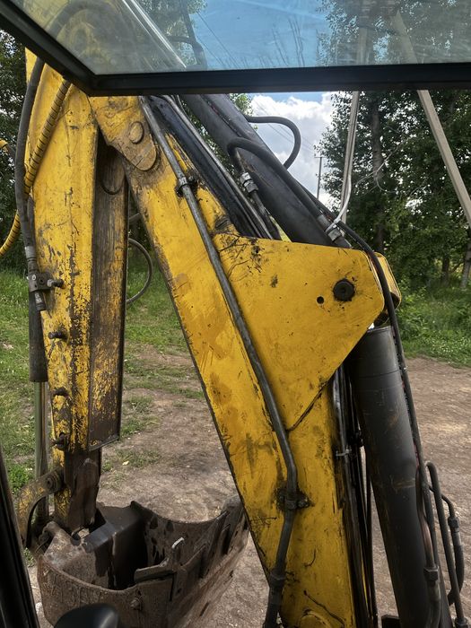 Продам экс погрузчик на ходу