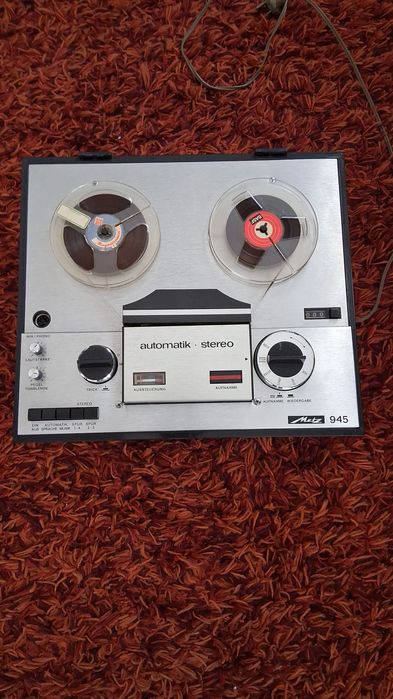 Magnetofon Metz 945