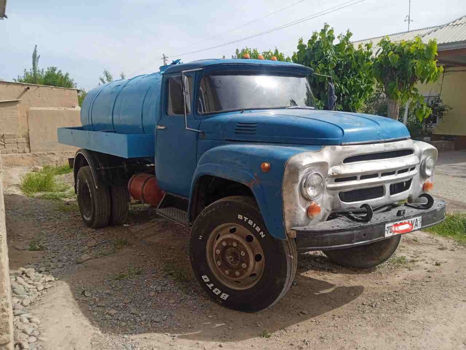 Zil 130 vadovoz sotiladi