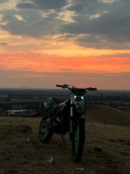 Мотоцикл хингузин 250 cc³, обмен на машину