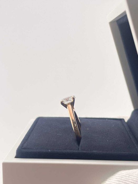 кольцо помолвочное DE BEERS