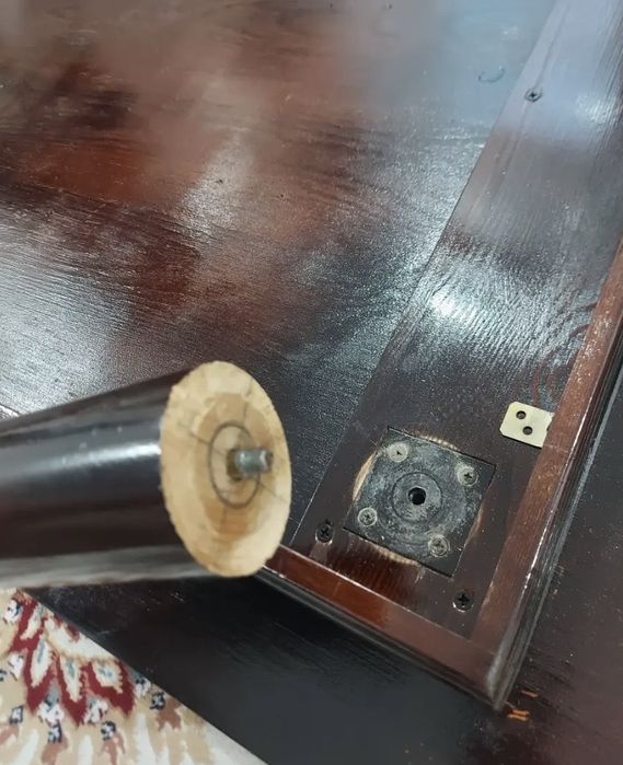 Продам кухонный стол 1,5х80