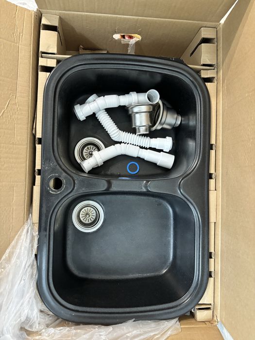 Продам кухонную мойку б/у