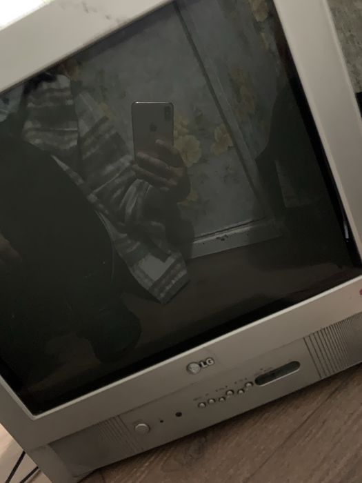 Продам телефизор