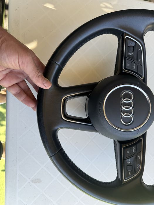 Волан за Ауди A4 b9 2018 с пера