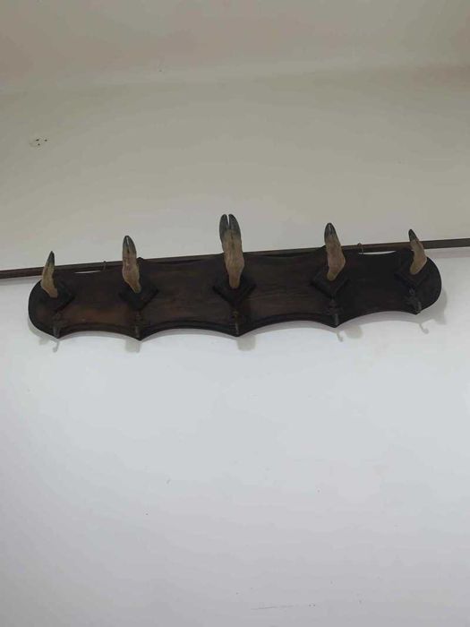 Cuier pentru cabana vanatoreasca cu 5 carlige din bronz