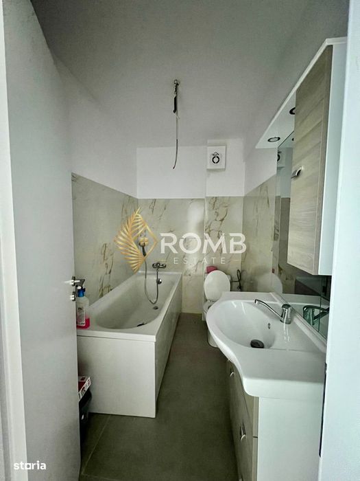Apartament 3 camere, 70 mp utili, balcon, parcare, finisat, zona Pod I
