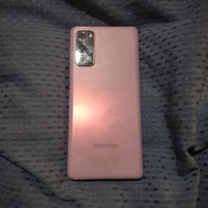 Обмен  телефона Samsung galaxy s20Fe