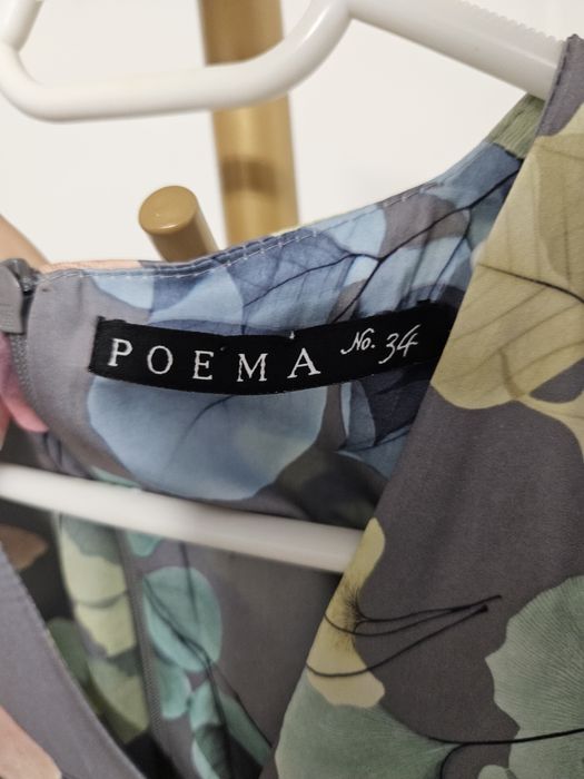 Rochie midi eleganta cu print floral Poema