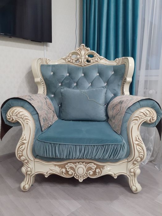 Диван и 2 кресла