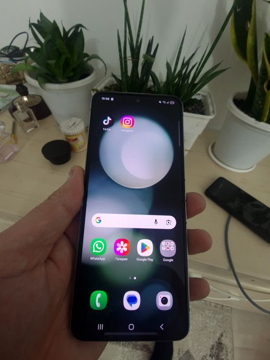 Продаю SAMSUNG Z Flip5