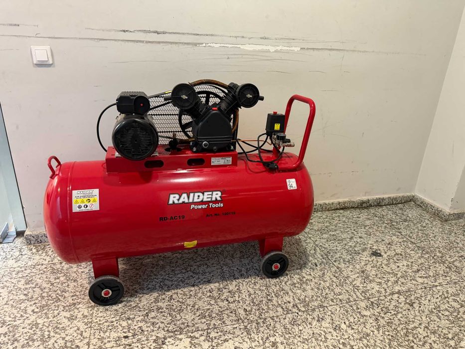 Компресор 200L 2.2kW 250L/min 2цил. ремък RD-AC19