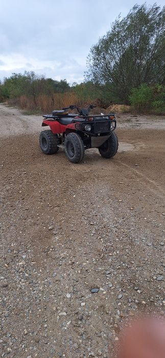 Vând sau schimb atv