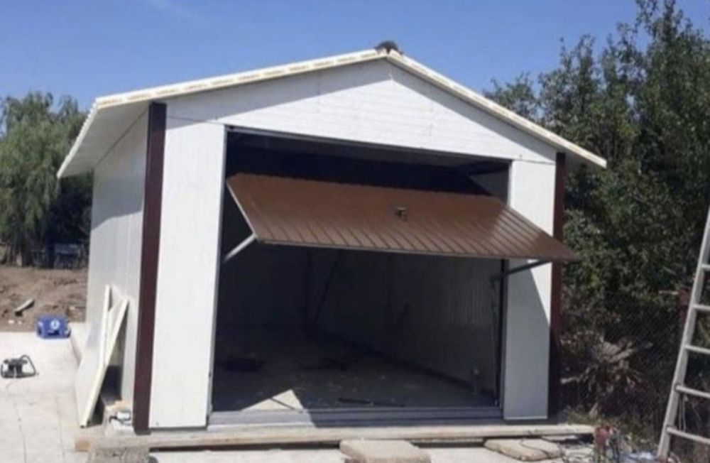 Vand garaj auto și magazie din panou sandwich