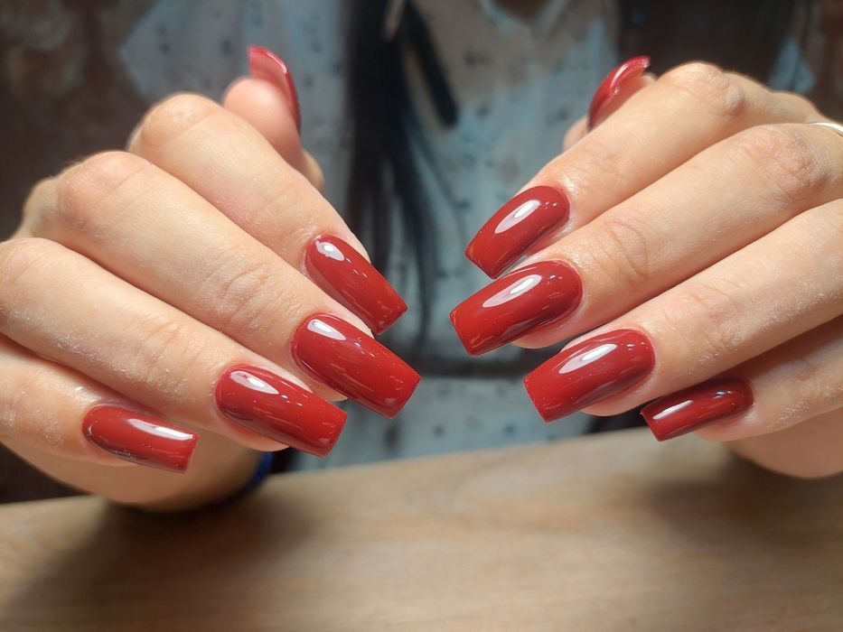 Маникюр, наращивание ногтей, педикюр