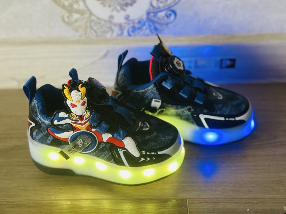 Продается роликовая красовка светящий