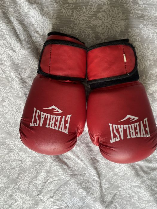 боксерские перчатки