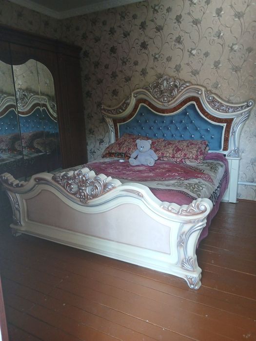 Уй сотилади  Сирдарё Гулистон шахарда