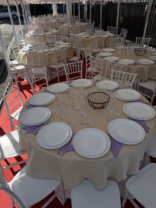Inchiriez corturi pentru nunți și evenimente + decor elegant acasă la mireasă