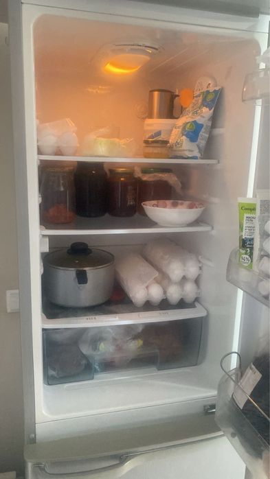 Продам холодильник