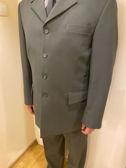 Абитуриентски  костюм на Paruchev