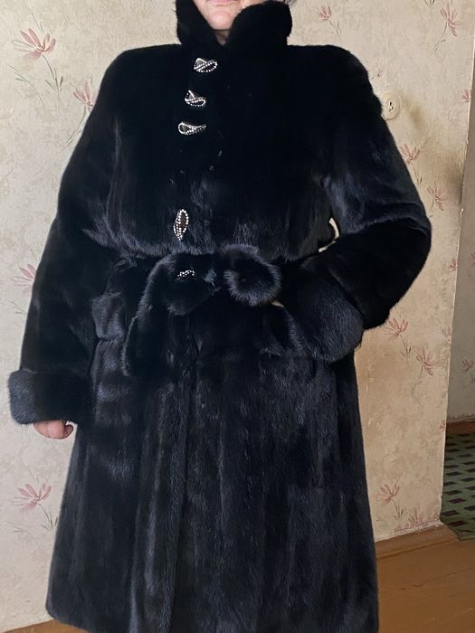 Продам норковую шубку