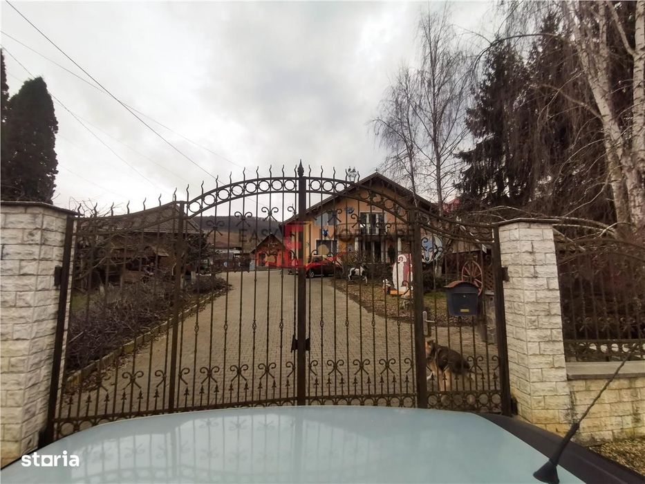 Casa, Vila, 3 camere, 2 bai, 7 km de centrul orasului, Bardesti,Targu