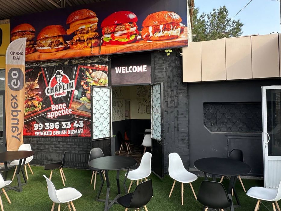 Фаст фуд нарсалари сотилади