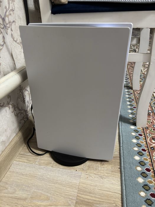 Продам PlayStation 5 S5