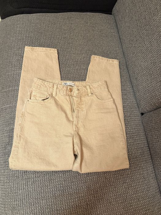 Дънки и клинове Zara