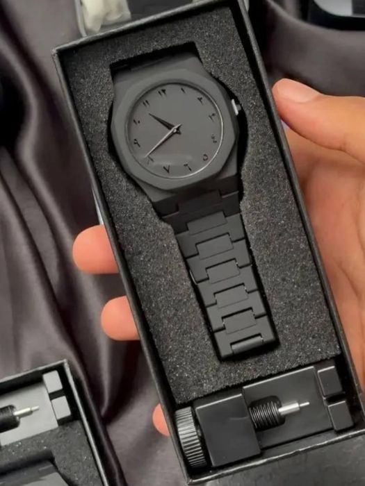 Ceas clasic Black Phantom