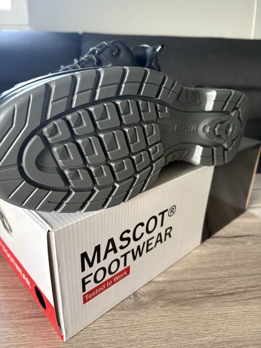 Работни обувки, Mascot