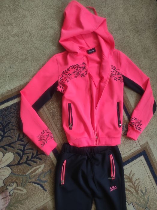 Спортивный костюм