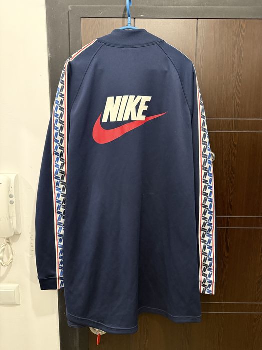 Nike горнище и тениска на Lebron James